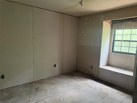 14 N Fairway Loop Coldspring TX 77331