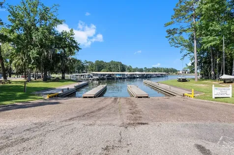 14 N Fairway Loop Coldspring TX 77331
