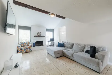 9116 Wilcrest Drive 9116 Houston TX 77099