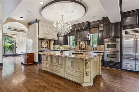 4601 Birch Street Bellaire TX 77401