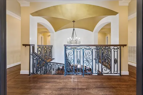 4601 Birch Street Bellaire TX 77401