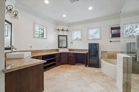 4601 Birch Street Bellaire TX 77401