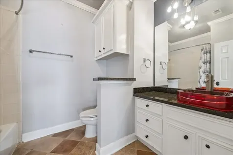 4601 Birch Street Bellaire TX 77401