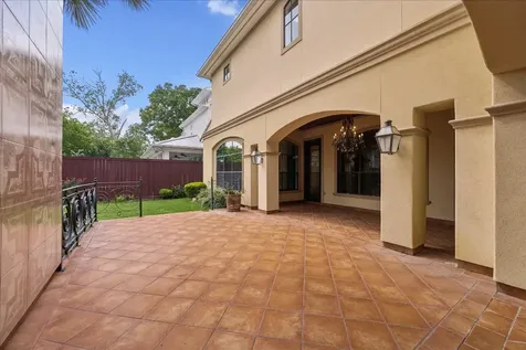 4601 Birch Street Bellaire TX 77401