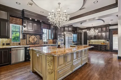 4601 Birch Street Bellaire TX 77401