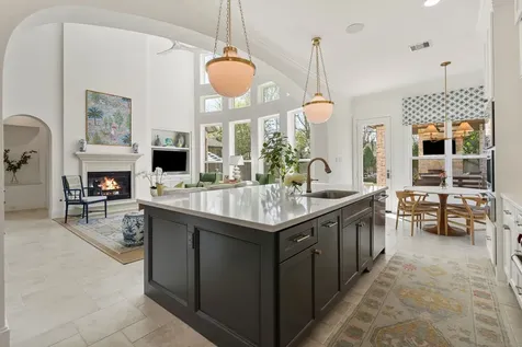 6433 Schiller Street Houston TX 77055