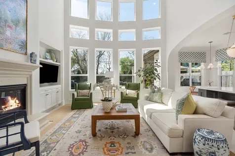 6433 Schiller Street Houston TX 77055
