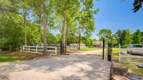 16947 Pioneer Trail Conroe TX 77302