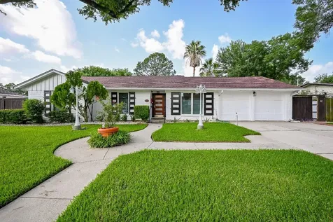 10346 Carlow Lane La Porte TX 77571