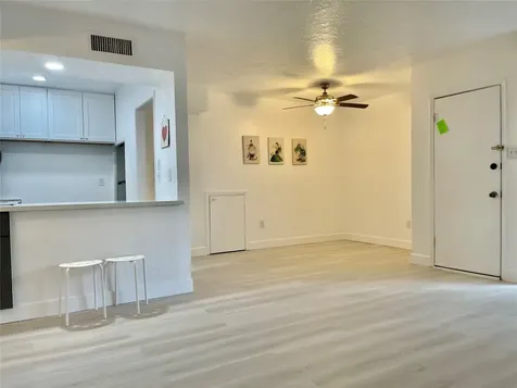 3400 Timmons Lane 13 Houston TX 77027