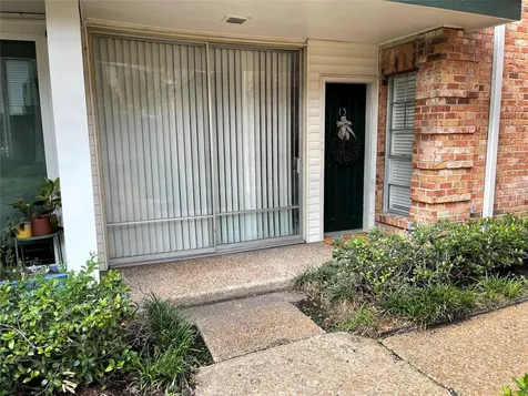 3400 Timmons Lane 13 Houston TX 77027