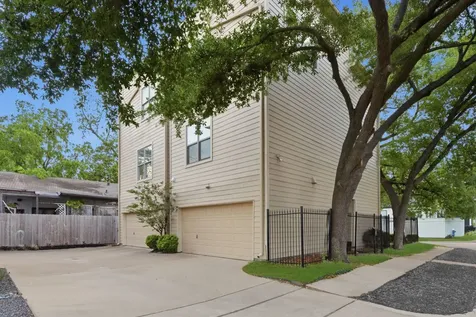 1101 Nadine Street B Houston TX 77009