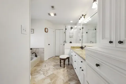 5619 Willow Walk Street Houston TX 77069