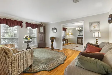 5619 Willow Walk Street Houston TX 77069