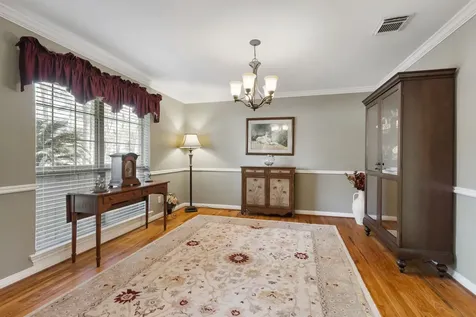5619 Willow Walk Street Houston TX 77069