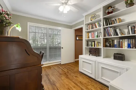 5619 Willow Walk Street Houston TX 77069