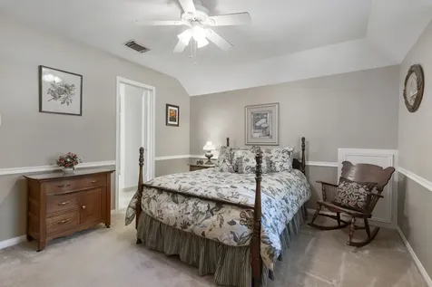 5619 Willow Walk Street Houston TX 77069