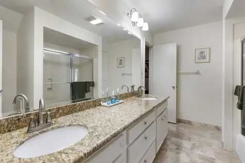 5619 Willow Walk Street Houston TX 77069