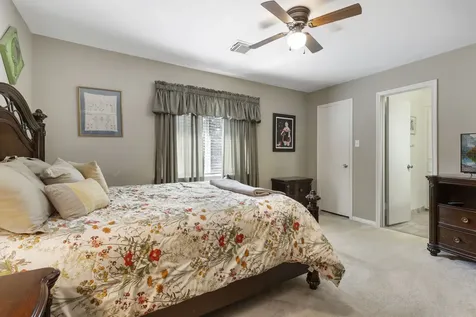 5619 Willow Walk Street Houston TX 77069