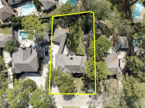 5619 Willow Walk Street Houston TX 77069