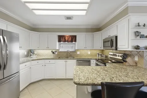 5619 Willow Walk Street Houston TX 77069