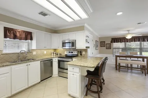 5619 Willow Walk Street Houston TX 77069