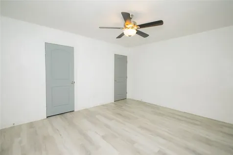 2202 4th Street Galena Park TX 77547