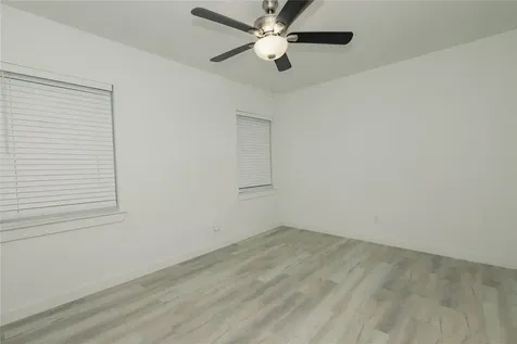 2202 4th Street Galena Park TX 77547