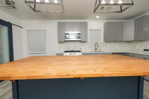 2202 4th Street Galena Park TX 77547