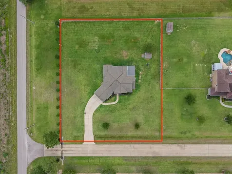 16003 Three Oaks Boulevard Santa Fe TX 77517