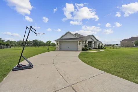 16003 Three Oaks Boulevard Santa Fe TX 77517