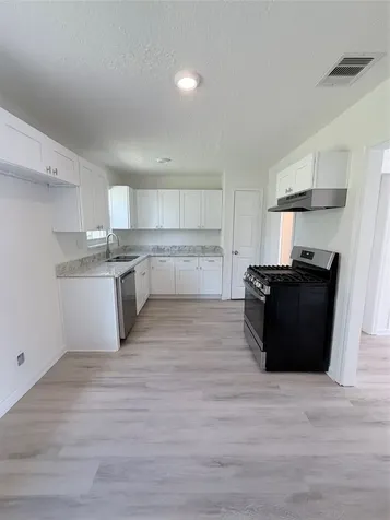 404 Elaine Street La Marque TX 77568