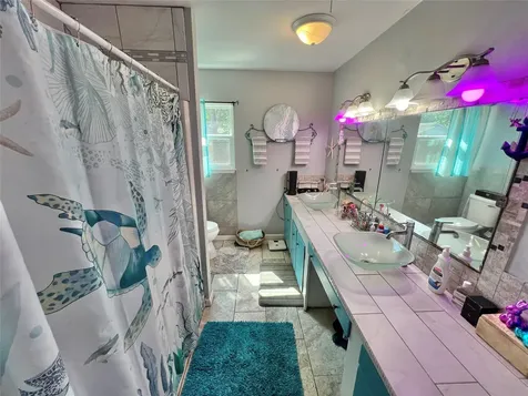424 Evans Street Angleton TX 77515
