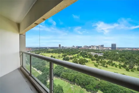 1701 Hermann Drive 21f Houston TX 77004