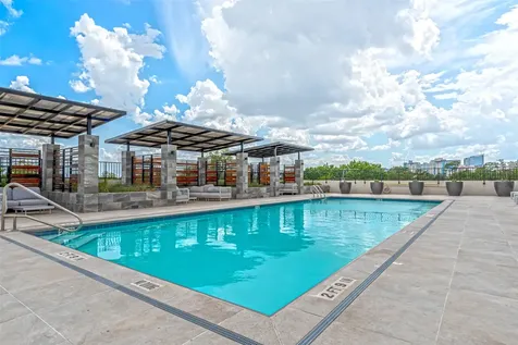1701 Hermann Drive 21f Houston TX 77004