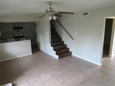 7102 N Highway 6 Hitchcock TX 77563