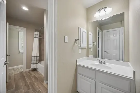 8107 Highland Forest Drive Sugar Land TX 77479