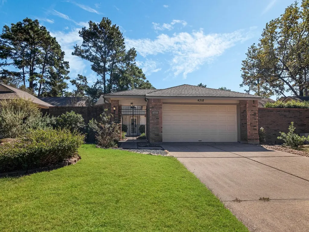 4318 Pinewood Park Drive Kingwood TX 77345