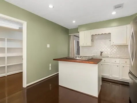 4318 Pinewood Park Drive Kingwood TX 77345