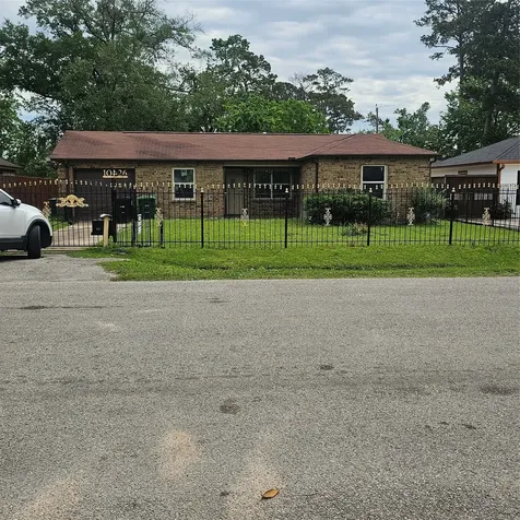 10426 Onslow Street Houston TX 77016