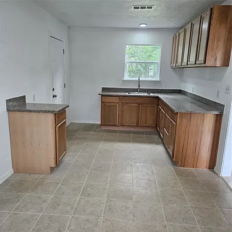 10426 Onslow Street Houston TX 77016