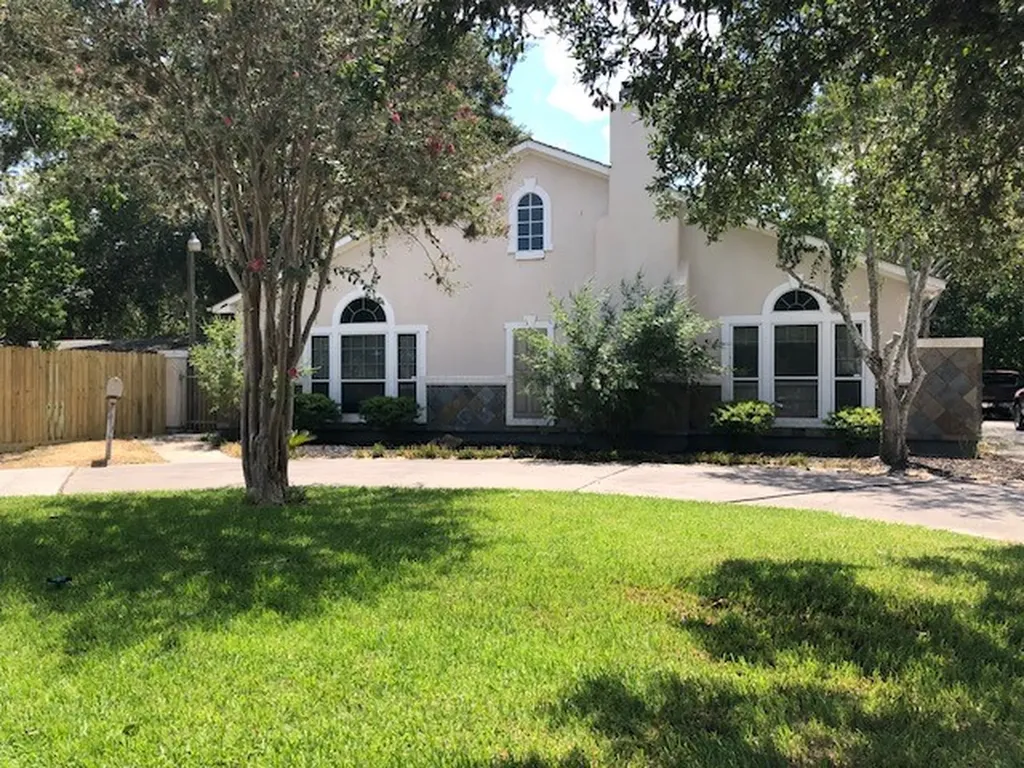 707 W Norris Street El Campo TX 77437