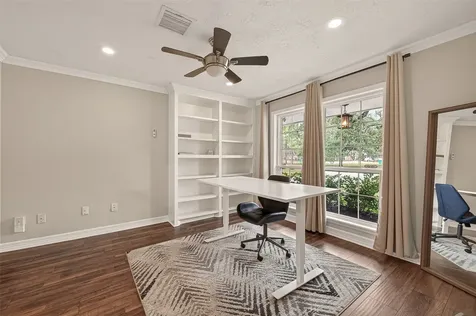 11102 Hillcroft Avenue Houston TX 77096