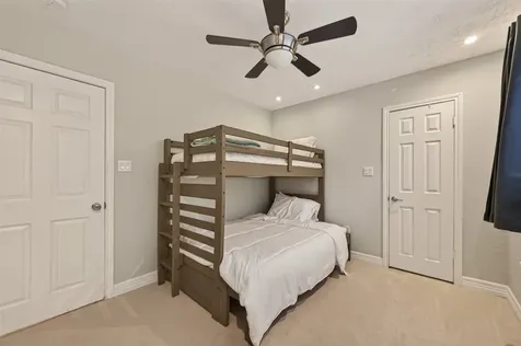 11102 Hillcroft Avenue Houston TX 77096