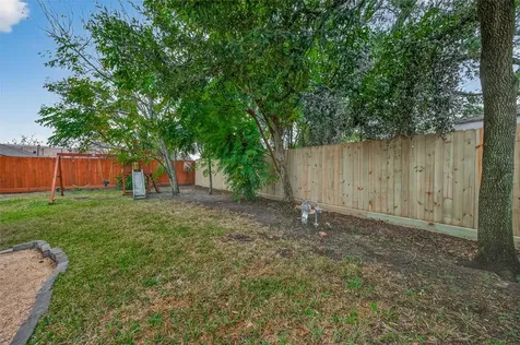 11102 Hillcroft Avenue Houston TX 77096