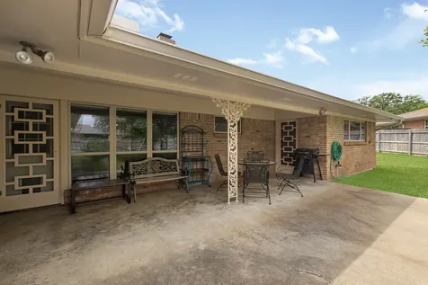 2405 Burton Drive Bryan TX 77802