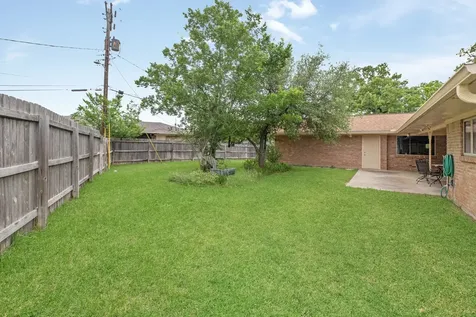 2405 Burton Drive Bryan TX 77802