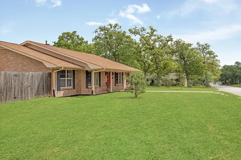 2405 Burton Drive Bryan TX 77802