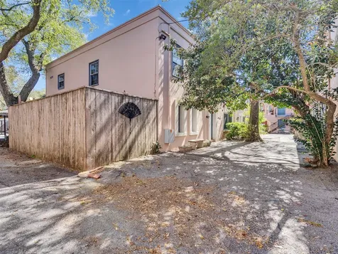 5230 Arboles Drive 4 Houston TX 77035