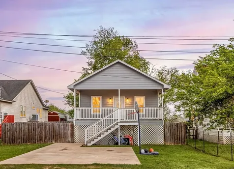 805 E Mulberry Avenue Wharton TX 77488